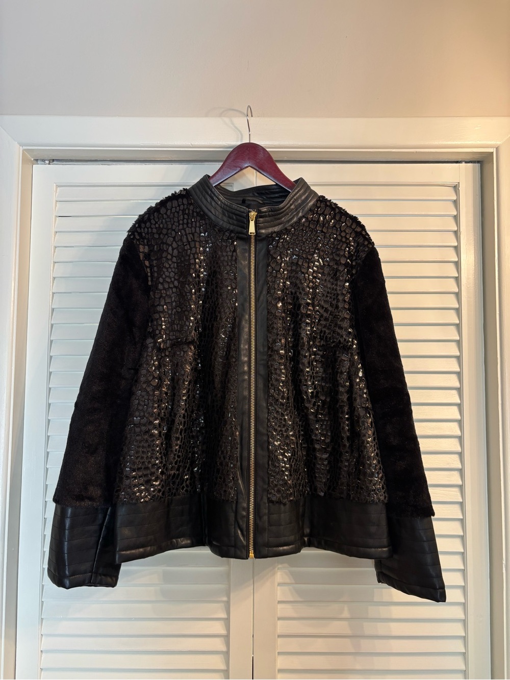 Colleen Lopez Black Textured Mixed-Media Bomber Jacket